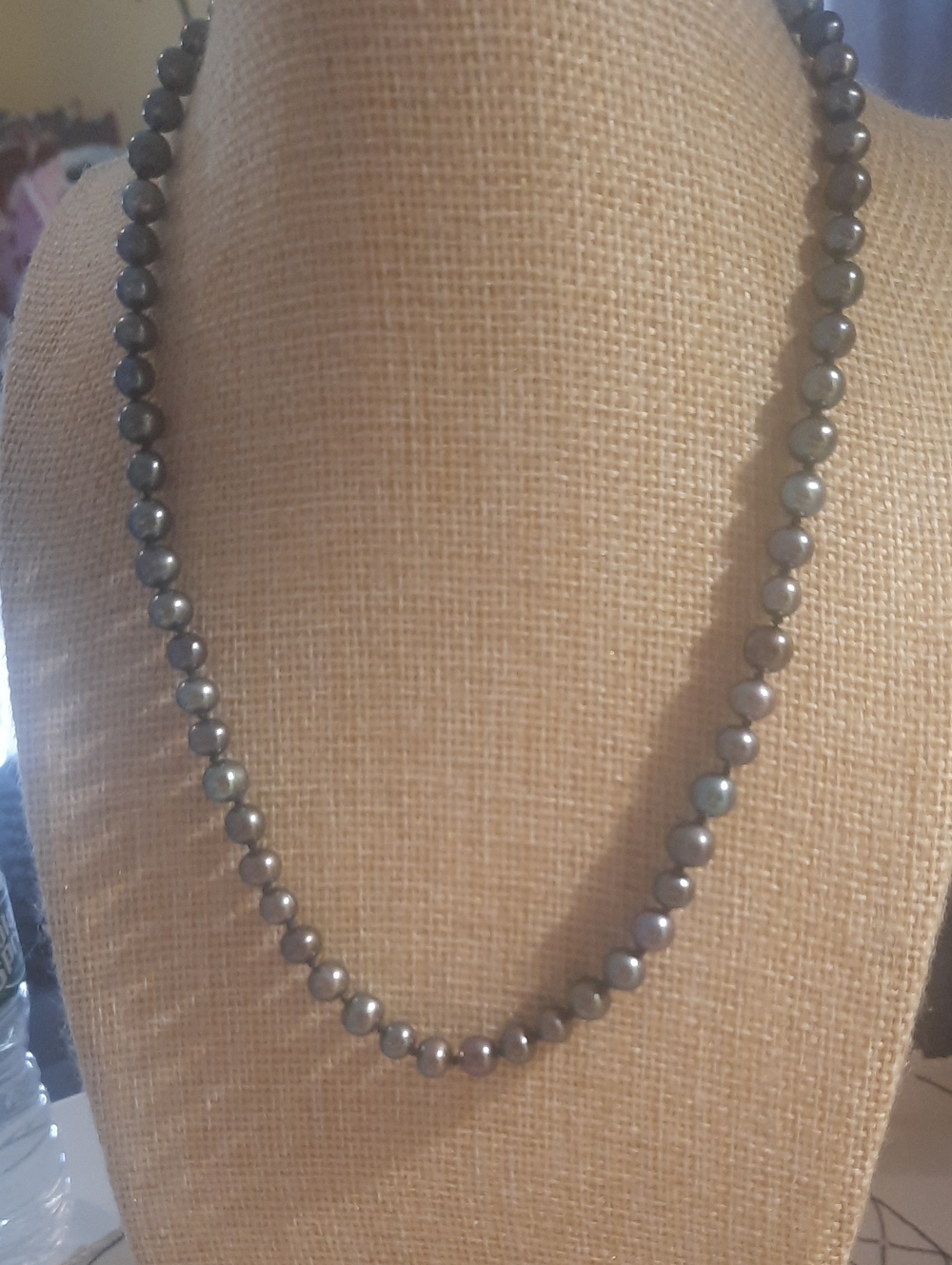 Peacock Pearl Necklace